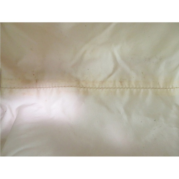 CHANEL Cream Shoulder Bag - Picture 9 of 16